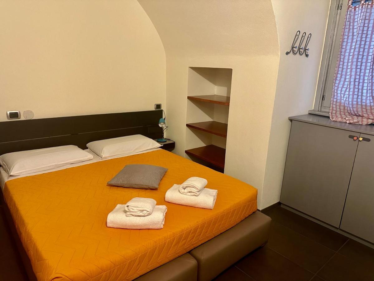 Feel - Luxury Duomo Suite Бергамо Екстериор снимка